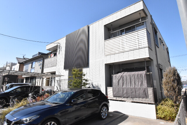 ��ʌ��z�J�s���C�N�^�E���Q����15-16�̃}���V�����̌����O��