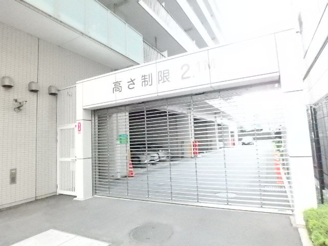 ��ʌ��������܎s��{��g�~���P���ڂ̃}���V�����̒��ԏ�