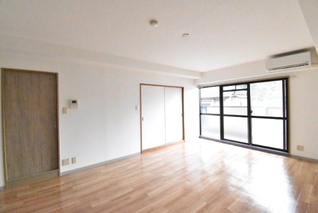 ��ʌ�����s�厚���s�g���̃}���V�����̋��ԁE���r���O