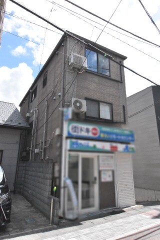 ��ʌ��������܎s�Y�a�擌�����̃A�p�[�g�̌����O��