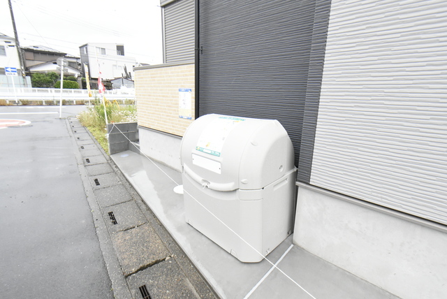 ��ʌ�����s����T���ڂ̃A�p�[�g�̂��̑�