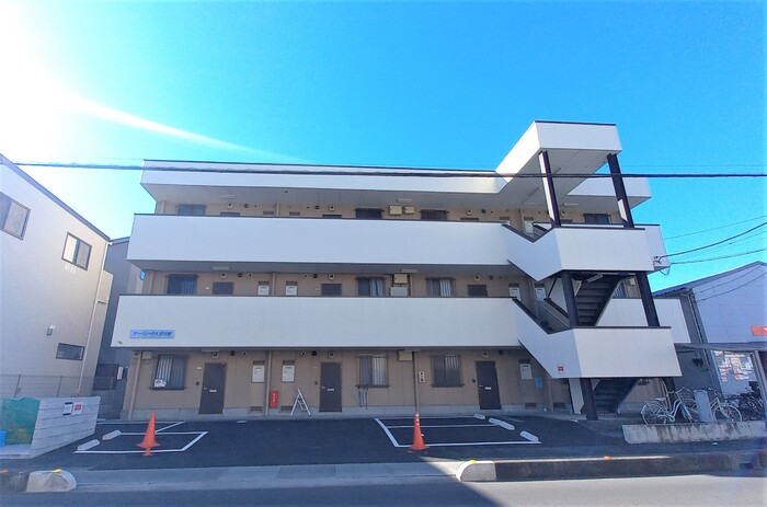 ��ʌ��z�J�s�ԎR���R���ڂ̃A�p�[�g�̌����O��