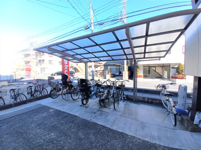 ��ʌ��z�J�s�ԎR���R���ڂ̃A�p�[�g�̂��̑�