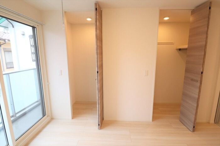 ��ʌ��z�J�s��z�J�R���ڂ̃A�p�[�g�̎��[