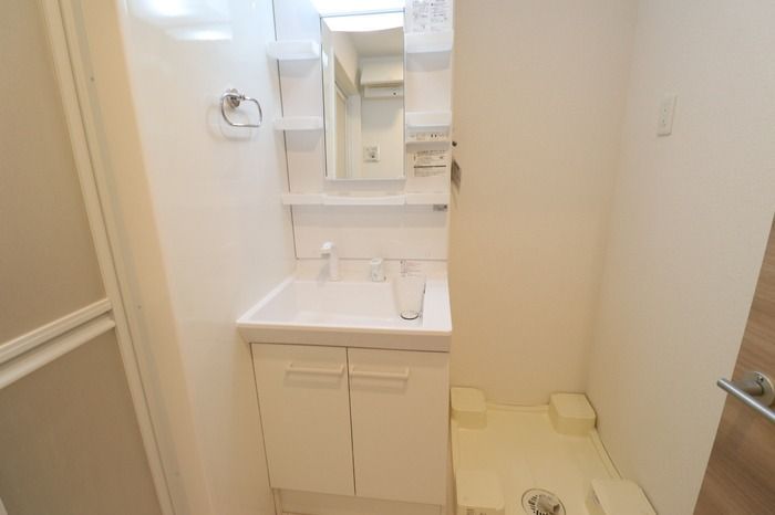 ��ʌ��z�J�s��z�J�R���ڂ̃A�p�[�g�̐��ʏ�