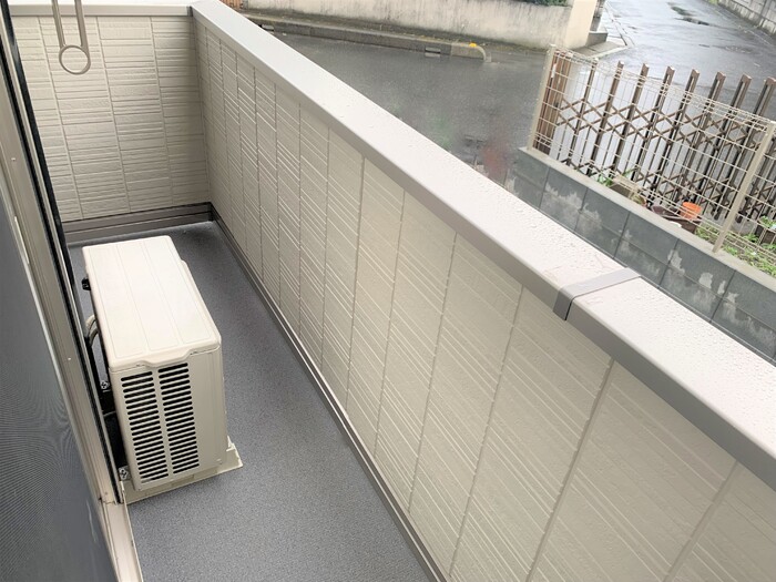 ��ʌ��z�J�s��z�J�R���ڂ̃A�p�[�g�̃o���R�j�[