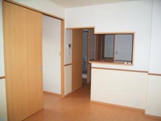 ��ʌ������s��ʖ�̃A�p�[�g�̋��ԁE���r���O