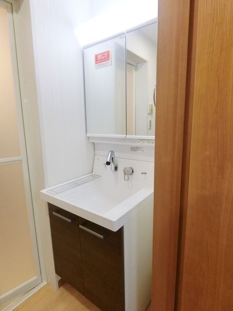 ��ʌ��������܎s�����擌��{�V���ڂ̃A�p�[�g�̐��ʏ�