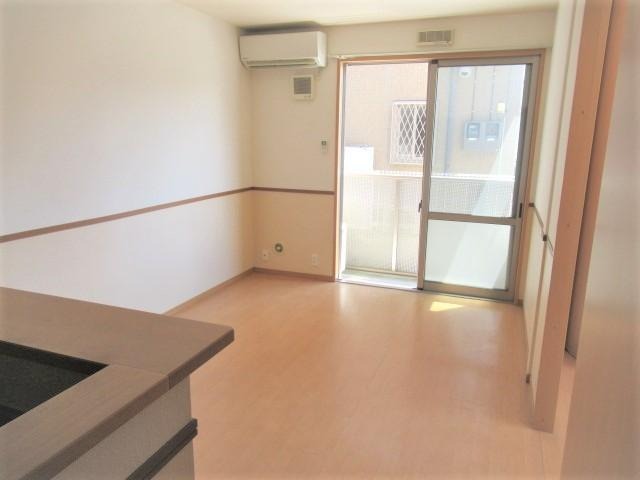 ��ʌ������s��ʖ�̃A�p�[�g�̂��̑�