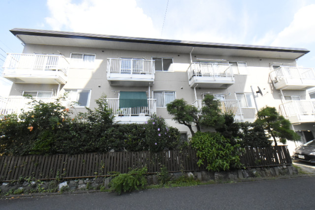 ��ʌ��������܎s�����擌��{�V����76-1�̃}���V�����̌����O��