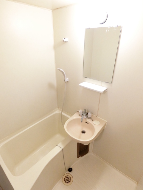 ��ʌ��������܎s�����擌��{�V���ڂ̃}���V�����̐��ʏ�