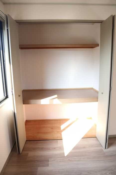 ��ʌ�����s������U���ڂ̃A�p�[�g�̎��[