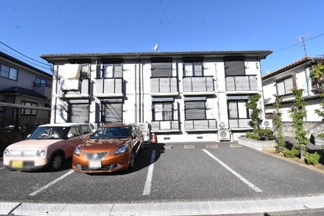 ��ʌ��������܎s��{�捂�@���R����47�̃A�p�[�g�̌����O��