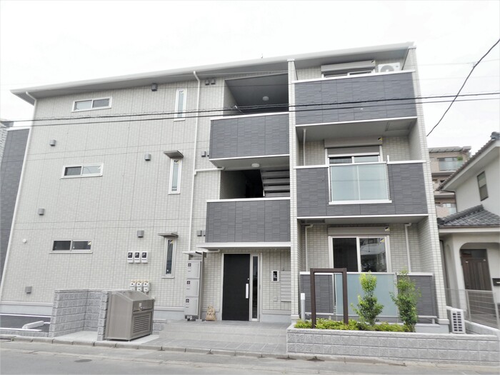 ��ʌ�����s�����S���ڂ̃A�p�[�g�̌����O��