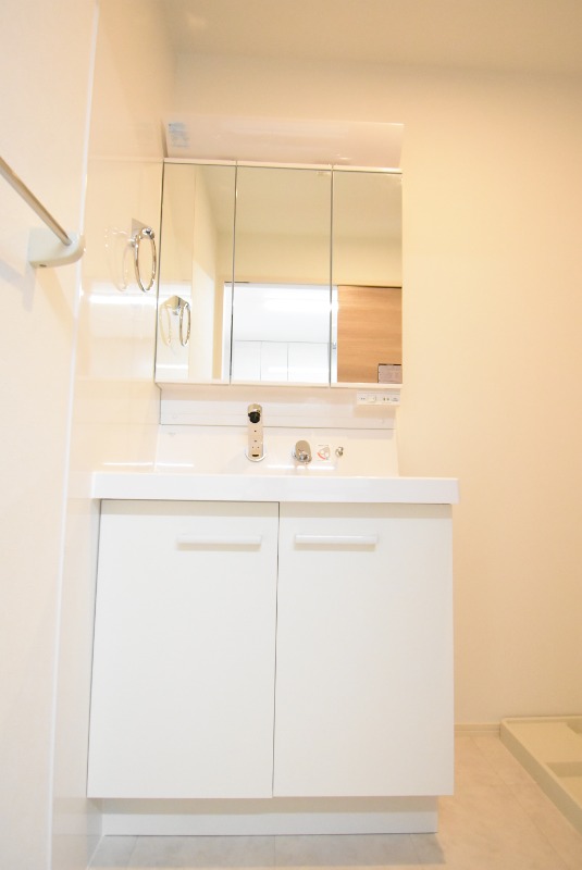 ��ʌ��������܎s����厚�w��̃A�p�[�g�̐��ʏ�