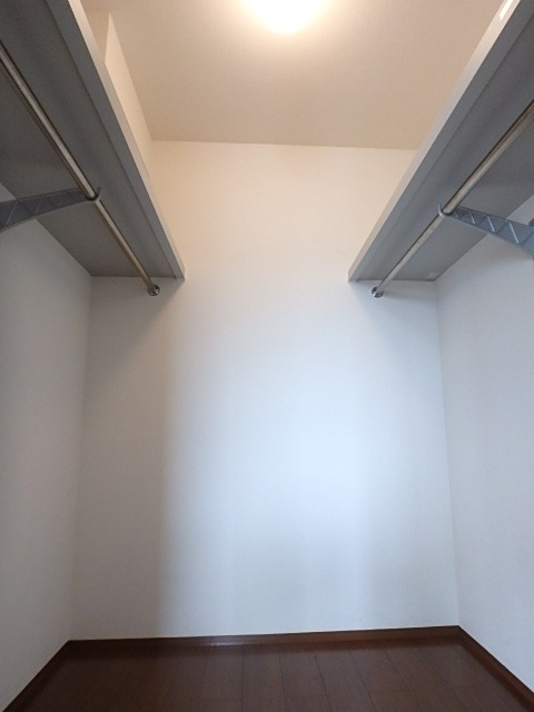 ��ʌ��������܎s��{��听���P���ڂ̃A�p�[�g�̎��[