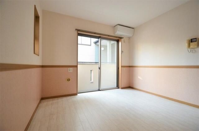 ��ʌ��������܎s�΋擌�Y�a�U���ڂ̃A�p�[�g�̋��ԁE���r���O