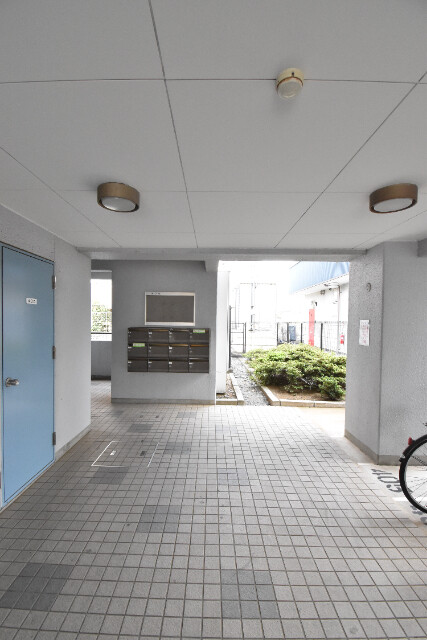 ��ʌ�����s�˒˓��P���ڂ̃}���V�����̃G���g�����X