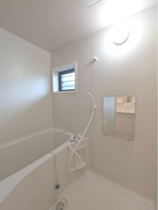 ��ʌ��k�����S�ɓޒ��厚�H�т̃A�p�[�g�̃o�X