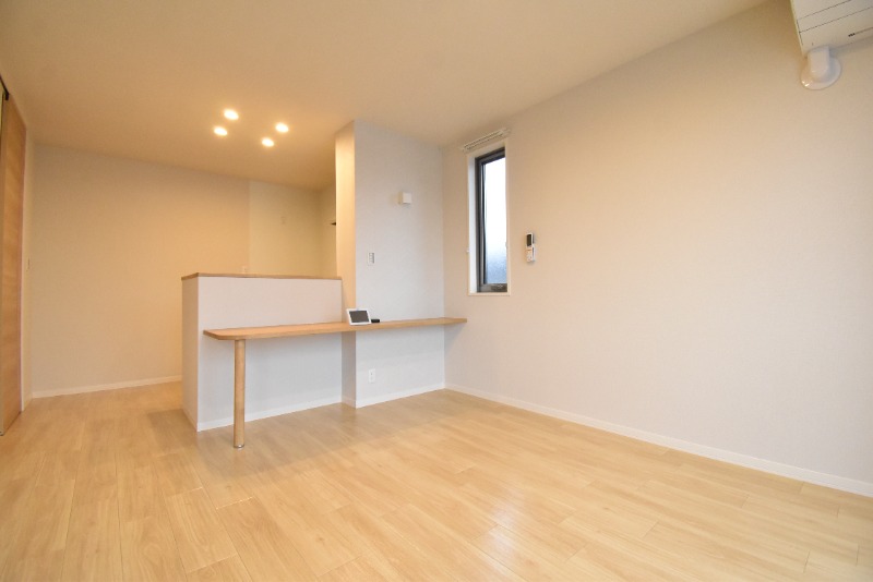 ��ʌ��������܎s������厚�쒆�ۂ̃A�p�[�g�̋����E���r���O