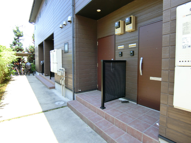 ��ʌ�����s�厚�ΐ_�̃A�p�[�g�̃G���g�����X