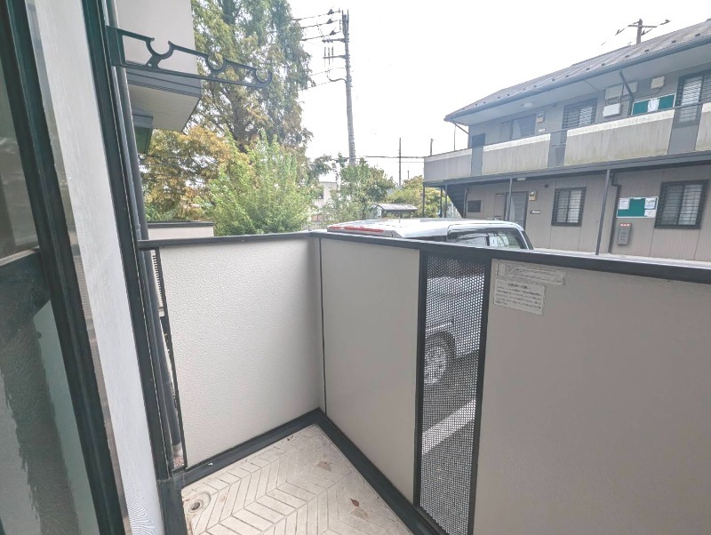 ��ʌ��k�����S�ɓޒ��厚�H�т̃A�p�[�g�̃o���R�j�[