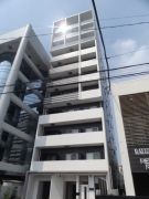 ��ʌ��������܎s��{���咬�R����104-1�̃}���V�����̌����O��