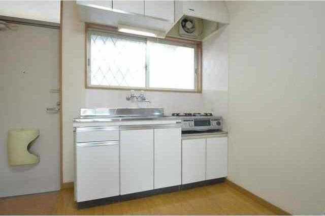 ��ʌ��@�c�s���R���ڂ̃A�p�[�g�̃L�b�`��