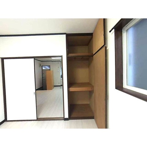 ��ʌ��k�����S�ɓޒ��h�U���ڂ̃A�p�[�g�̎��[