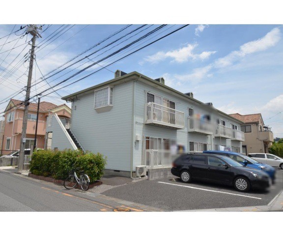 ��ʌ��z�J�s�ԎR���S���ڂ̃A�p�[�g�̒��ԏ�