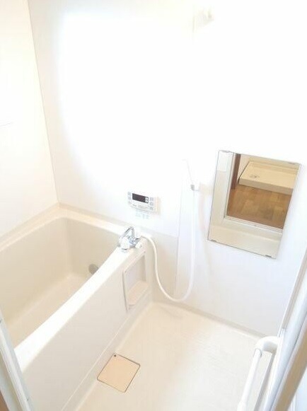 ��ʌ��������܎s��{��㏬���̃A�p�[�g�̃o�X