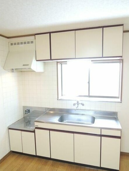 ��ʌ��������܎s��{��㏬���̃A�p�[�g�̃L�b�`��