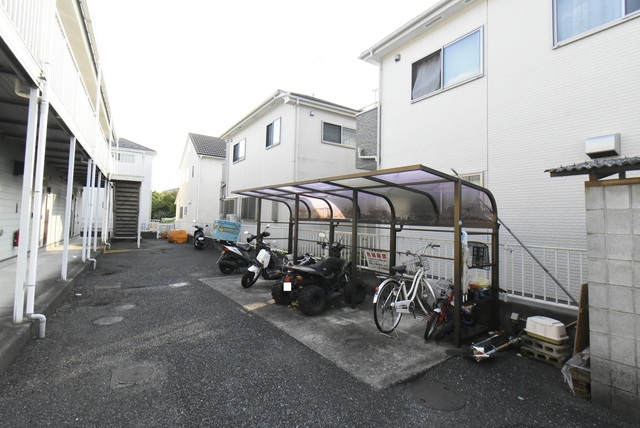 ��ʌ�����s�厚���s�̉Ƃ̃A�p�[�g�̂��̑�