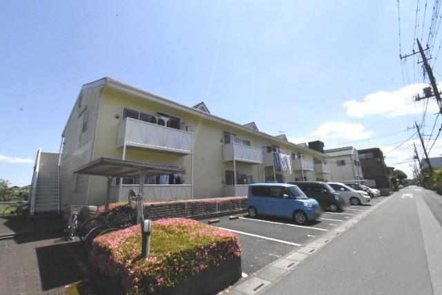 ��ʌ������s���v��̃A�p�[�g�̌����O��