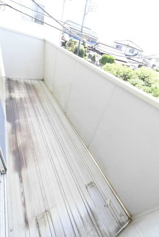 ��ʌ������s���v��̃A�p�[�g�̃o���R�j�[