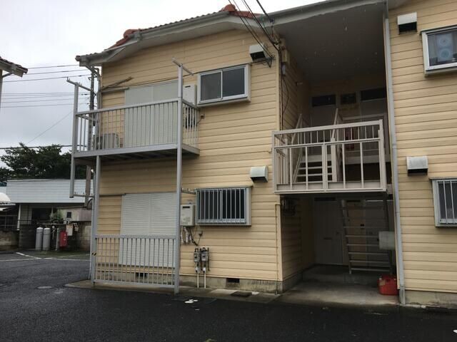 ��ʌ��k�����S�ɓޒ��{���R����73�̃A�p�[�g�̌����O��