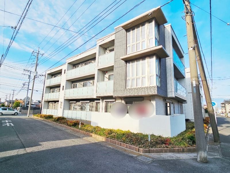 ��ʌ��������܎s�k��{����554-1�̃}���V�����̌����O��