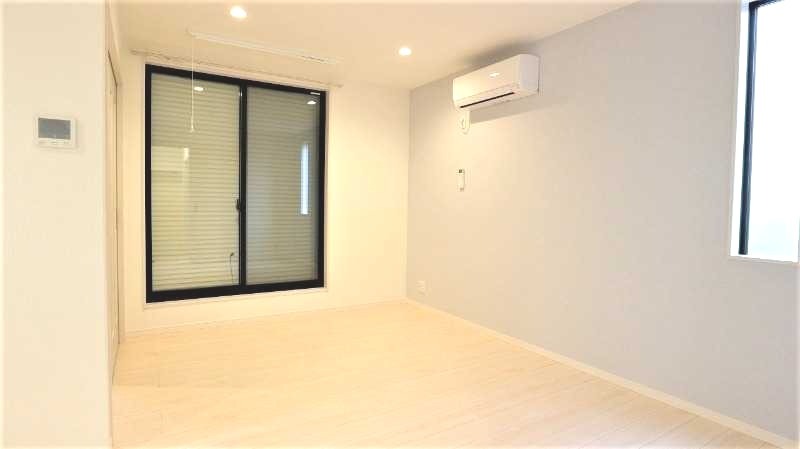 ��ʌ��@�c�s�������̃A�p�[�g�̋��ԁE���r���O