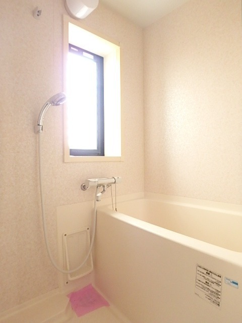 ��ʌ��������܎s�Y�a��̉ƂV���ڂ̃}���V�����̃o�X