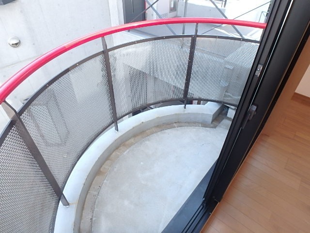 ��ʌ��������܎s�Y�a��̉ƂV���ڂ̃}���V�����̃o���R�j�[