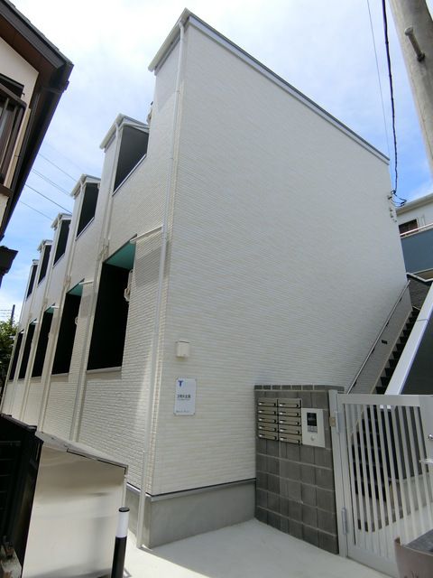 ��ʌ��������܎s�k��A�|���Q����38�̃A�p�[�g�̌����O��