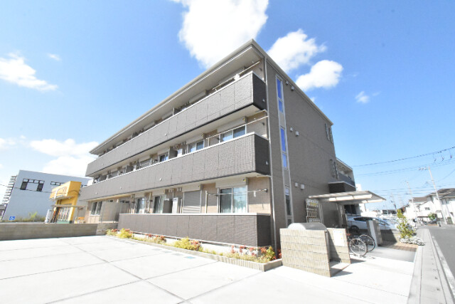 ��ʌ��������܎s�΋�����T����45-12�̃A�p�[�g�̌����O��