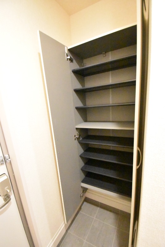 ��ʌ��������܎s�΋�����T���ڂ̃A�p�[�g�̌���