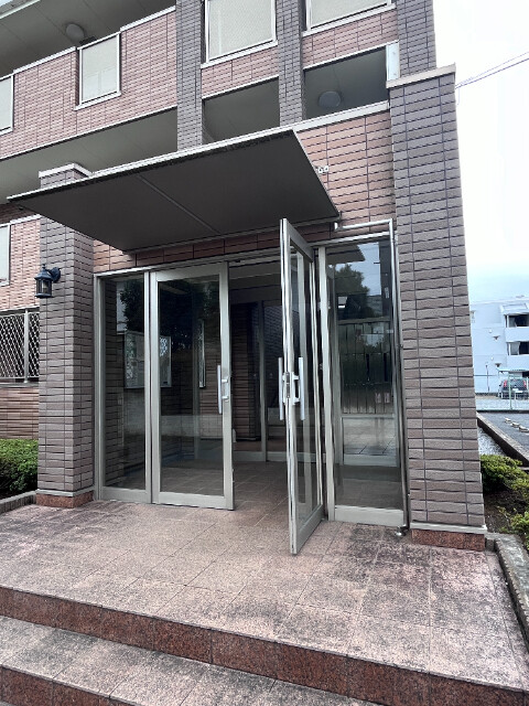 ��ʌ��@�c�s��O���P���ڂ̃}���V�����̃G���g�����X