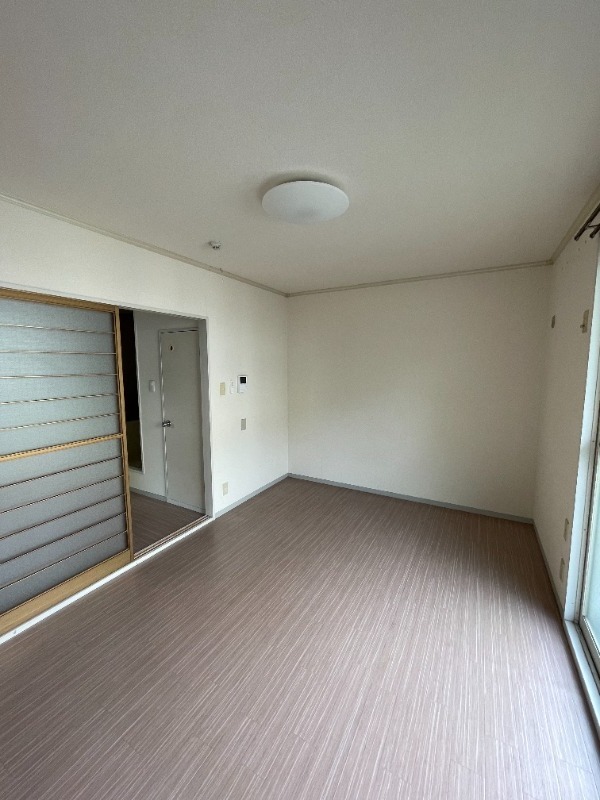 ��ʌ��������܎s�k��{�����S���ڂ̃A�p�[�g�̋��ԁE���r���O