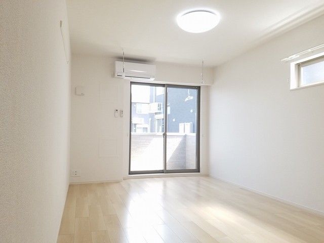 ��ʌ�����s�厚���s�̃A�p�[�g�̋��ԁE���r���O