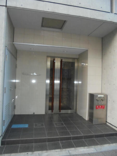 ��ʌ��������܎s��{�捂�@���P���ڂ̃}���V�����̃G���g�����X