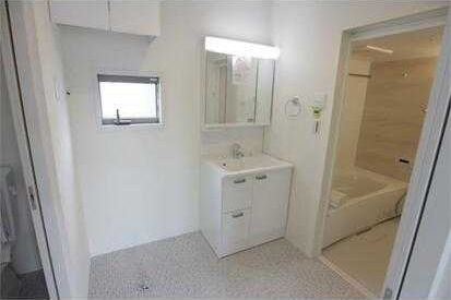 ��ʌ��������܎s���撆���R���ڂ̈�ˌ��Ă̐��ʏ�