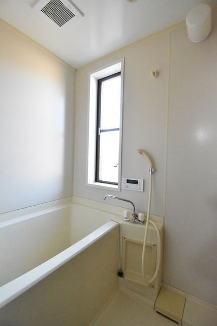 ��ʌ��������܎s�΋�厚��Ԗ؂̃A�p�[�g�̃o�X