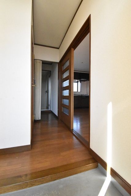 ��ʌ��������܎s�΋�厚��Ԗ؂̃A�p�[�g�̌���